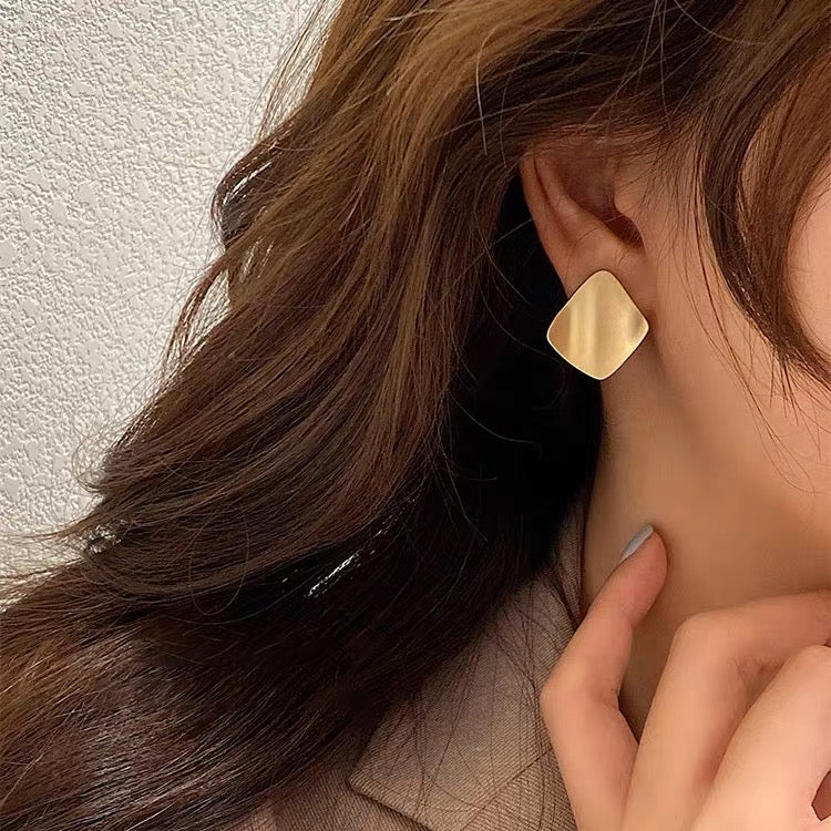 Irregular Shape Stud Earrings