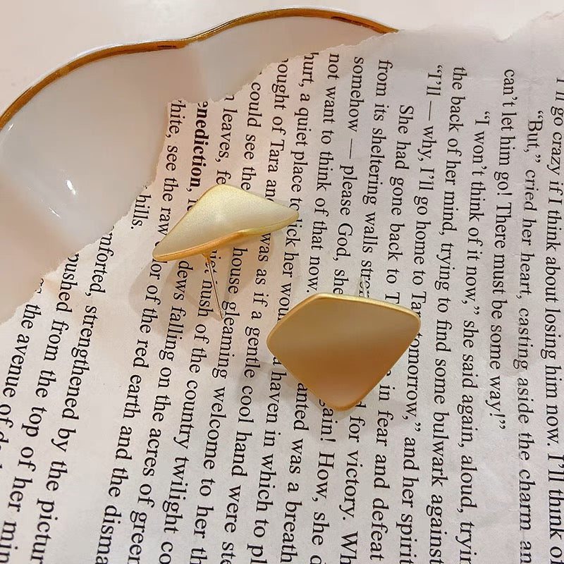 Irregular Shape Stud Earrings