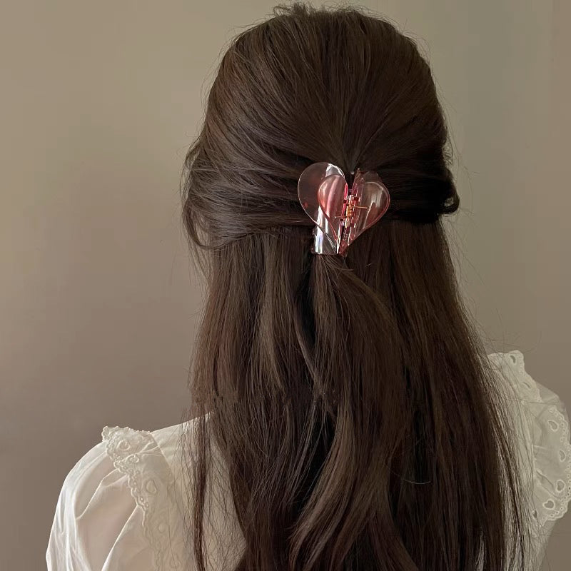 Blush Red Hair Claw