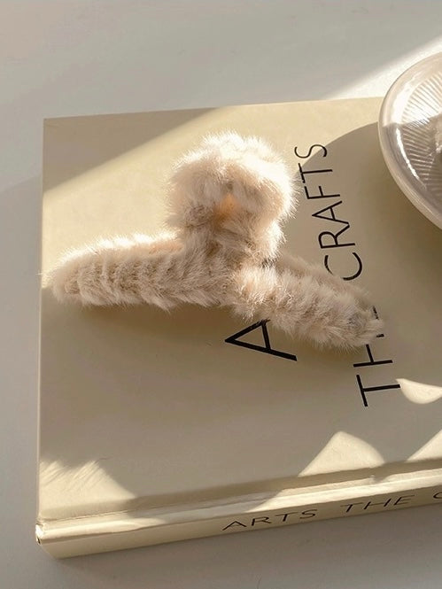 Fur Hair Claw
