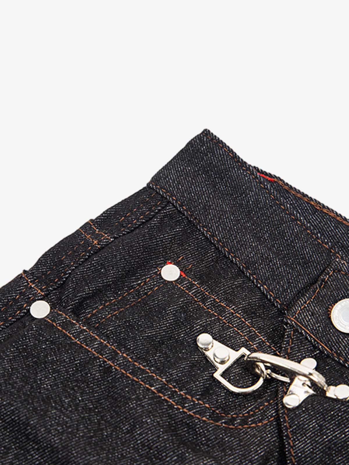 Airplane Buckle Curved Jeans